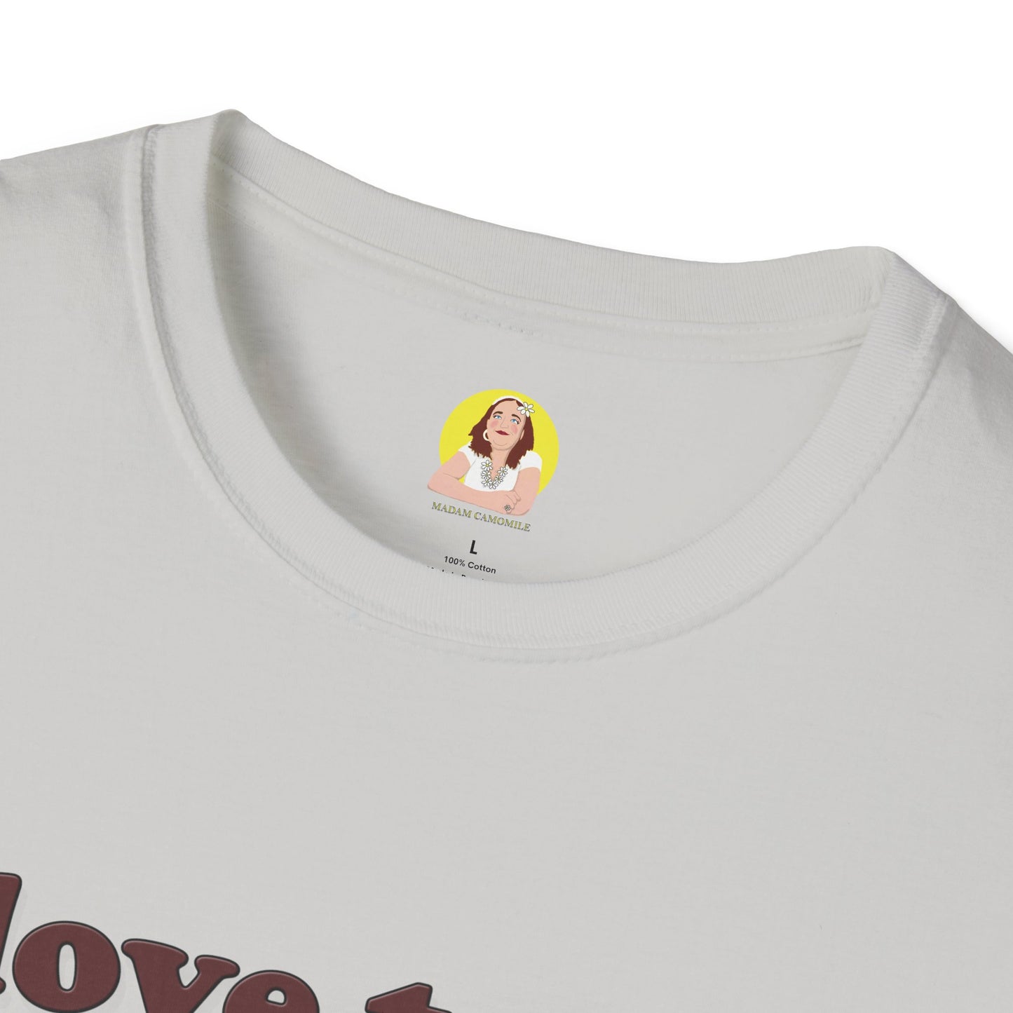 Cute Animal Lover T-Shirt, I Love to Eat Design, Nature Tee, Gifts for Animal Lovers, Casual Wear, Fun Gift, Eco-Friendly Fashion, Hebrew T-Shirt